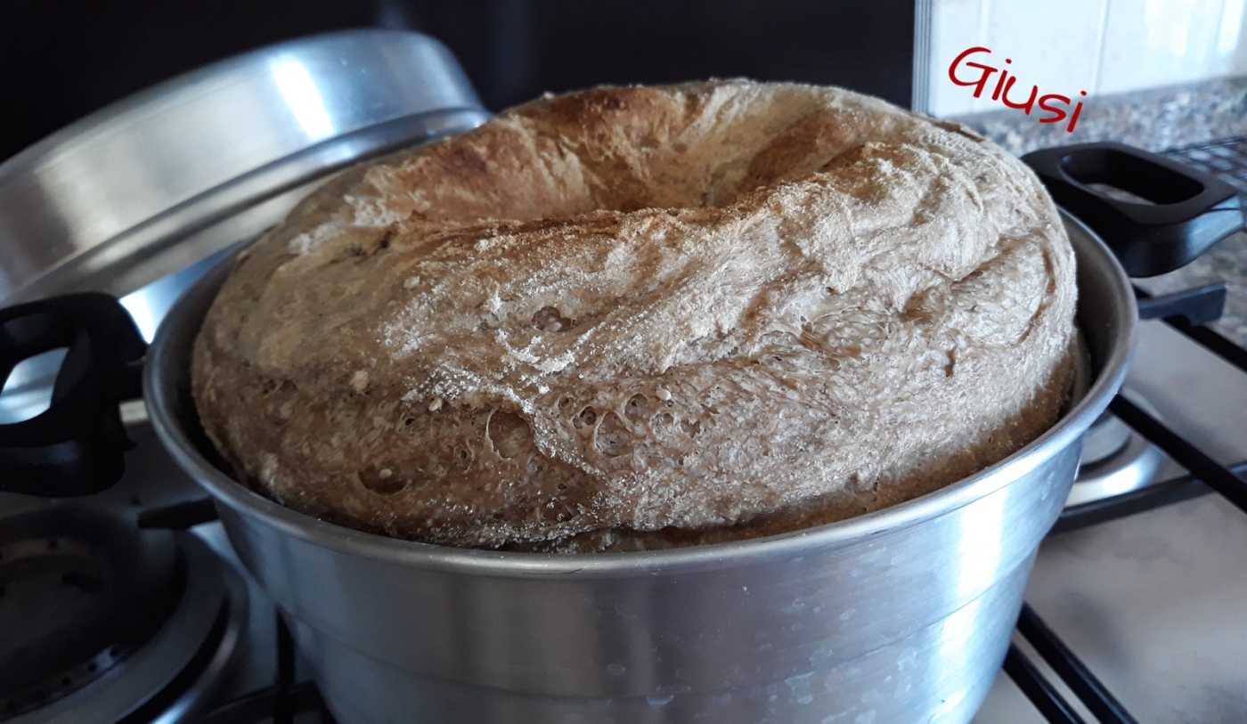 Pane cotto nel fornetto Versilia – Breads Family